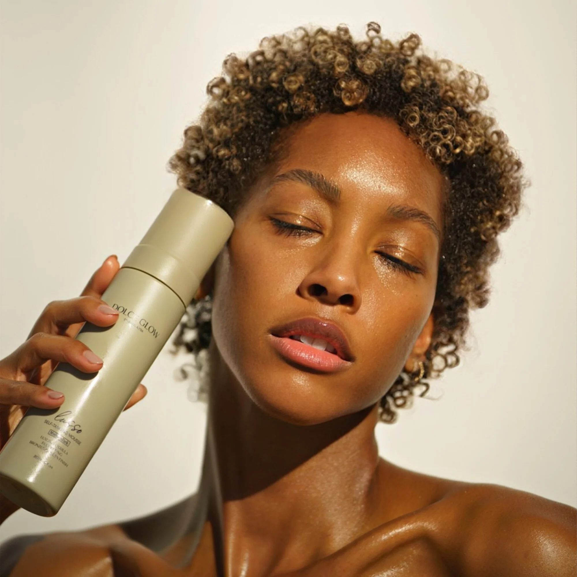 Lusso Self-Tanning Mousse - Image 7