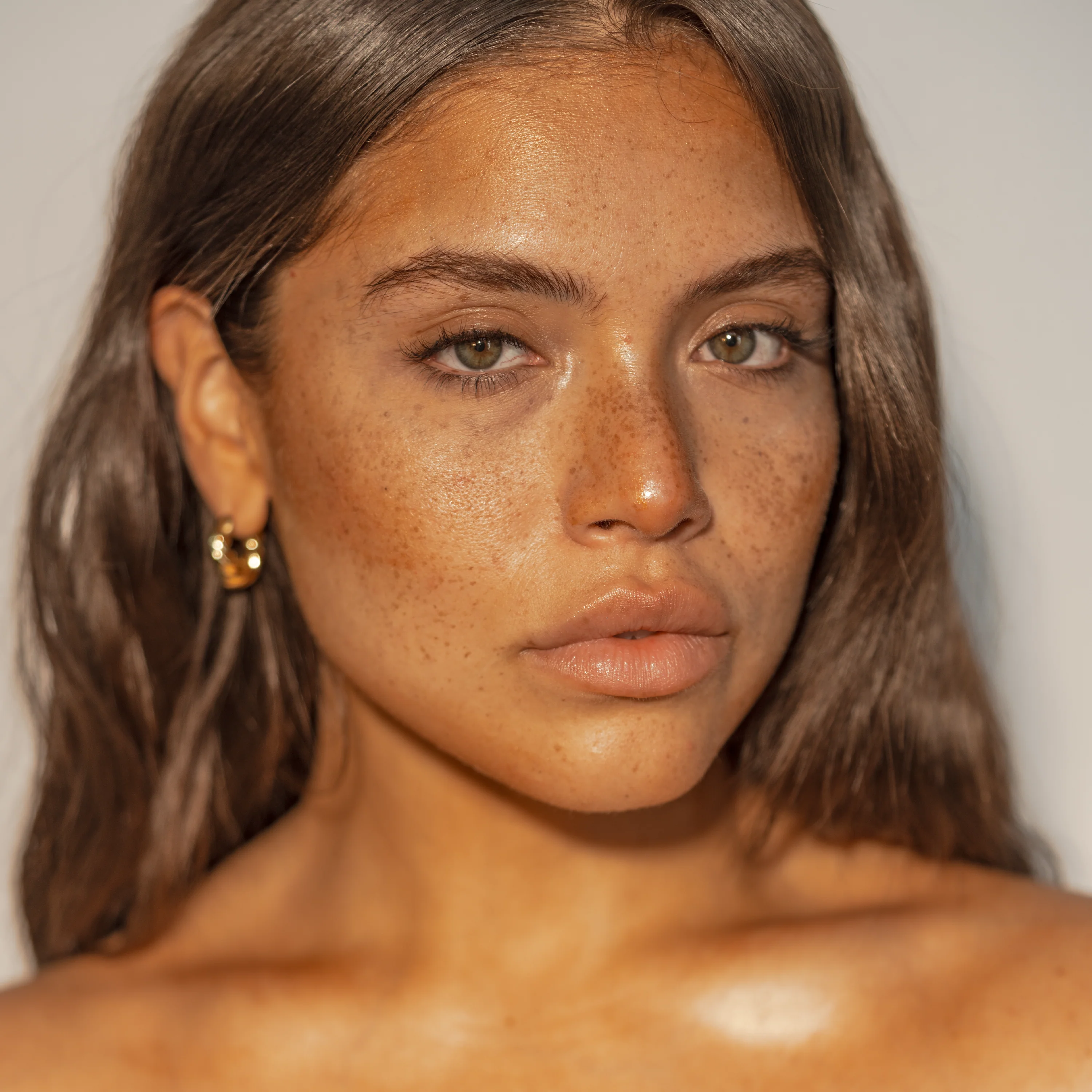 Dolce Glow by Isabel Alysa Contour Self-Tanning Sculpt + Glow - Image 6